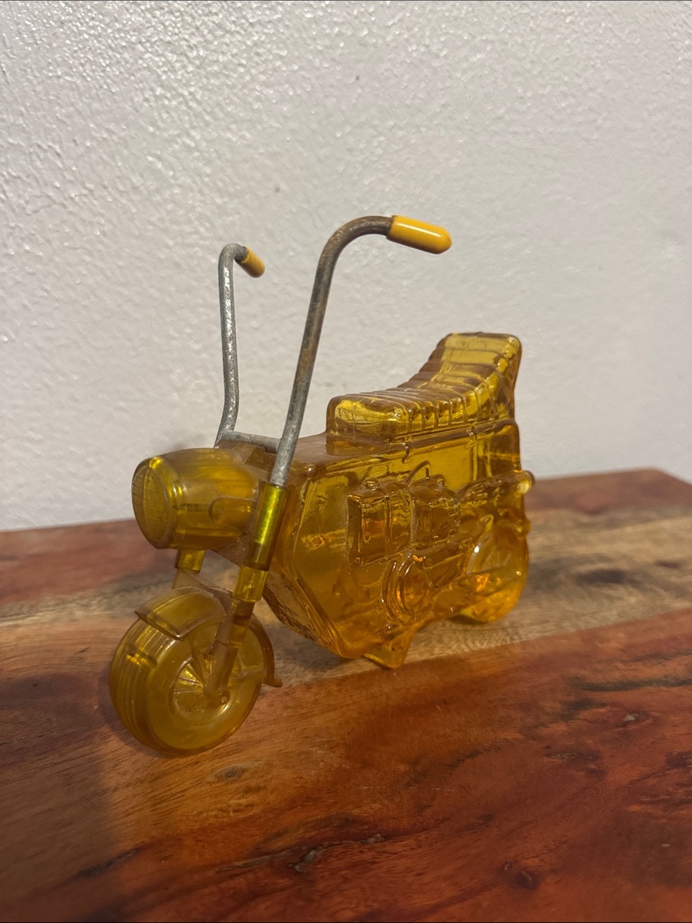 Vintage Avon Mini Bike Amber Glass Bottle Full 1970s Motorcycle Decanter Cologne - Picture 2 of 8